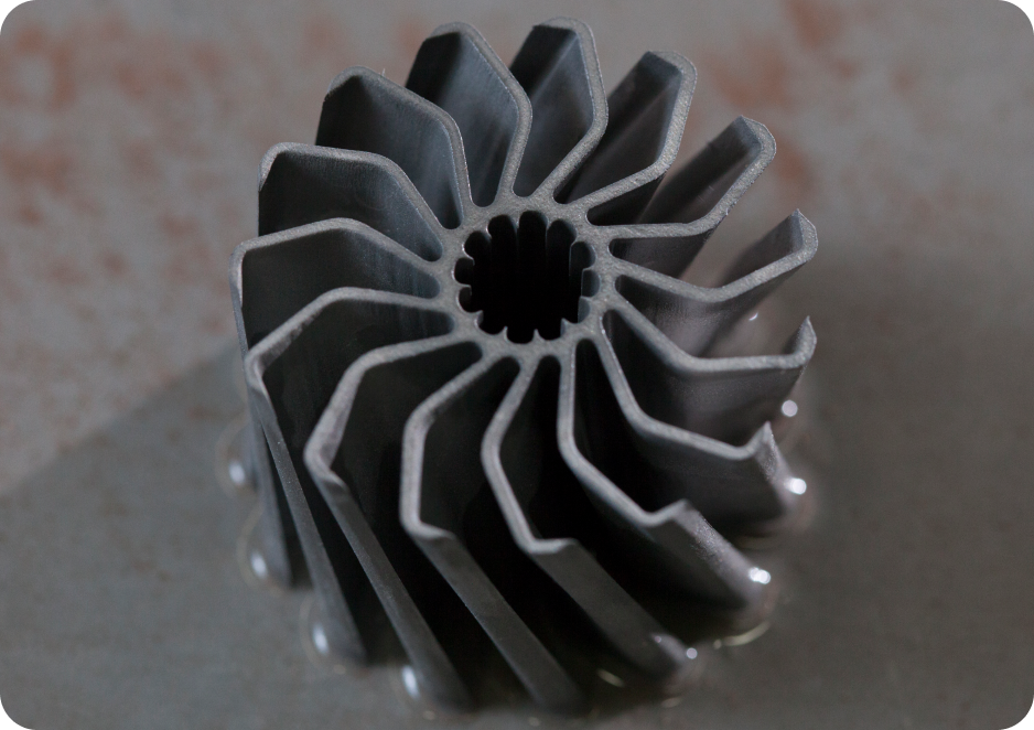 Intricate 2D and 3D cuts by Flow waterjet